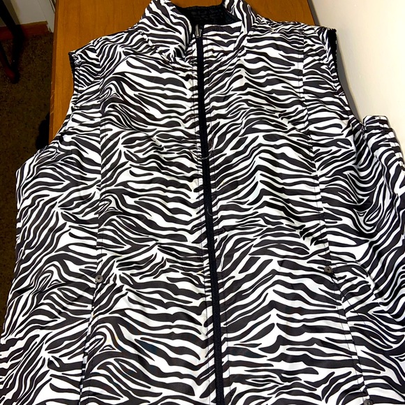 Reversible puffer vest - Picture 1 of 2